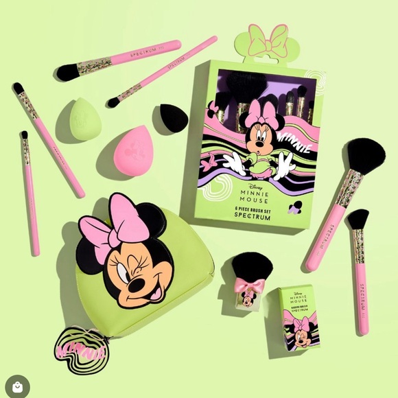 Spectrum Collections x Disney So Much Minnie Makeup Brush Bundle - Picture 2 of 7